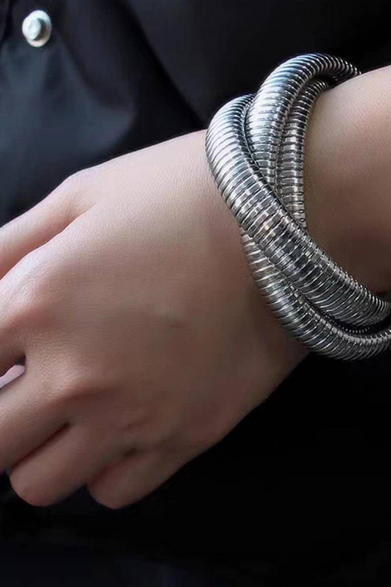 INTERWEAVED SNAKE CHAIN BRACELET