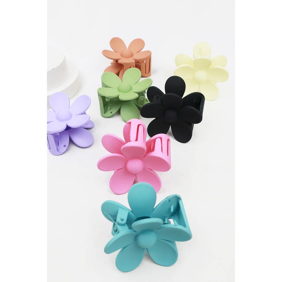 2 pcs Medium Daisy Matte Hair Claw