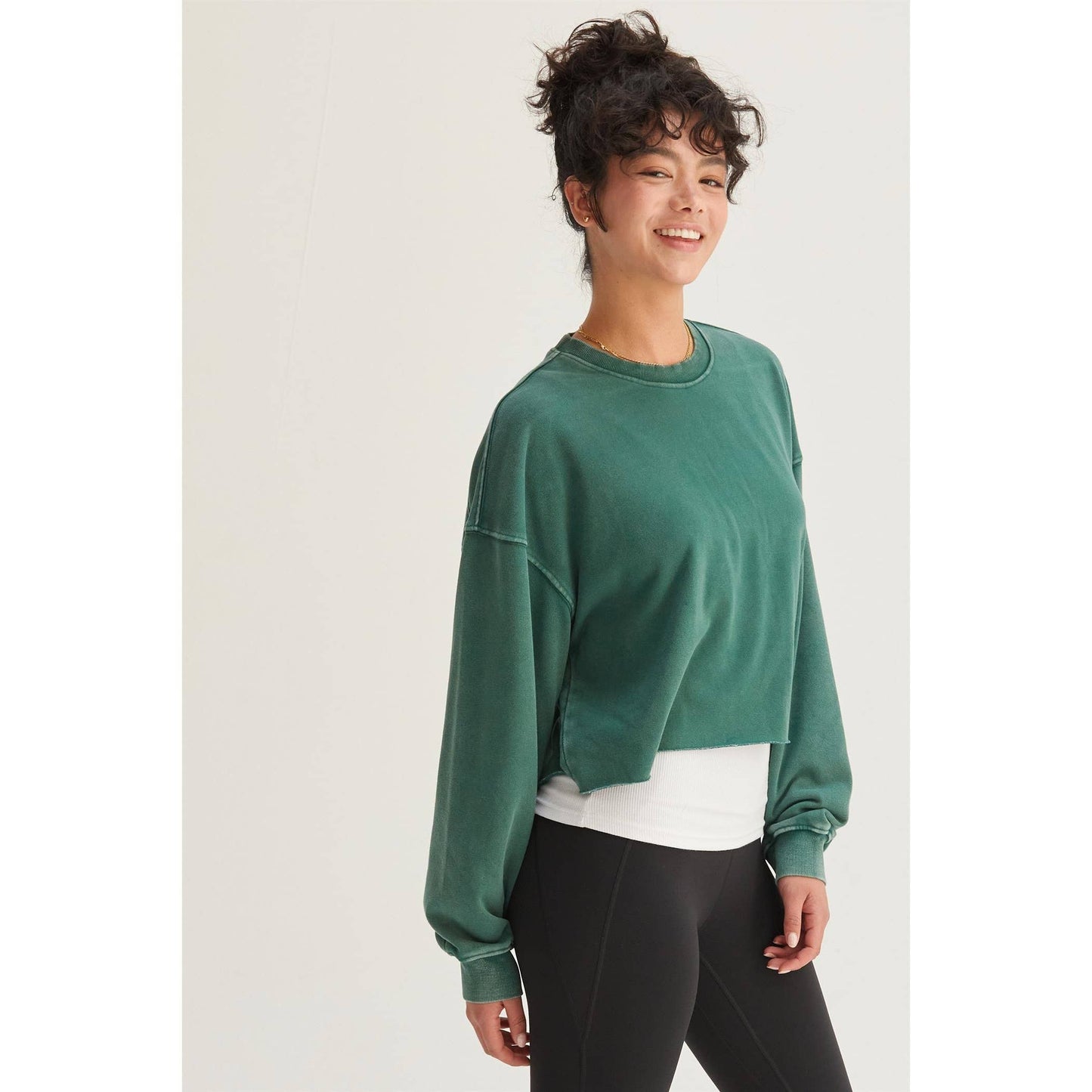 NICOLE CROPPED SWEATSHIRT