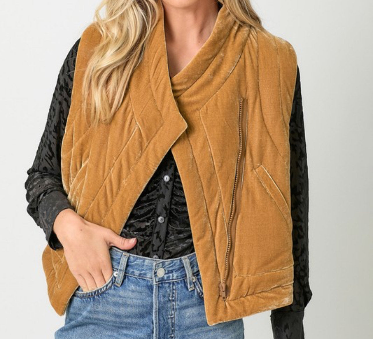 LYRA VELVET PUFFER VEST