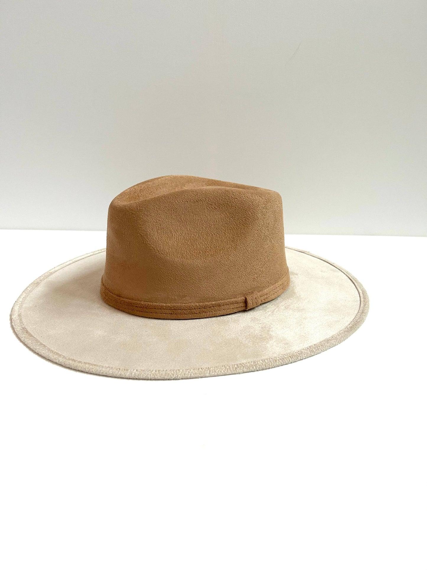 Vegan Suede Rancher Hat - Ivory + Cappuccino