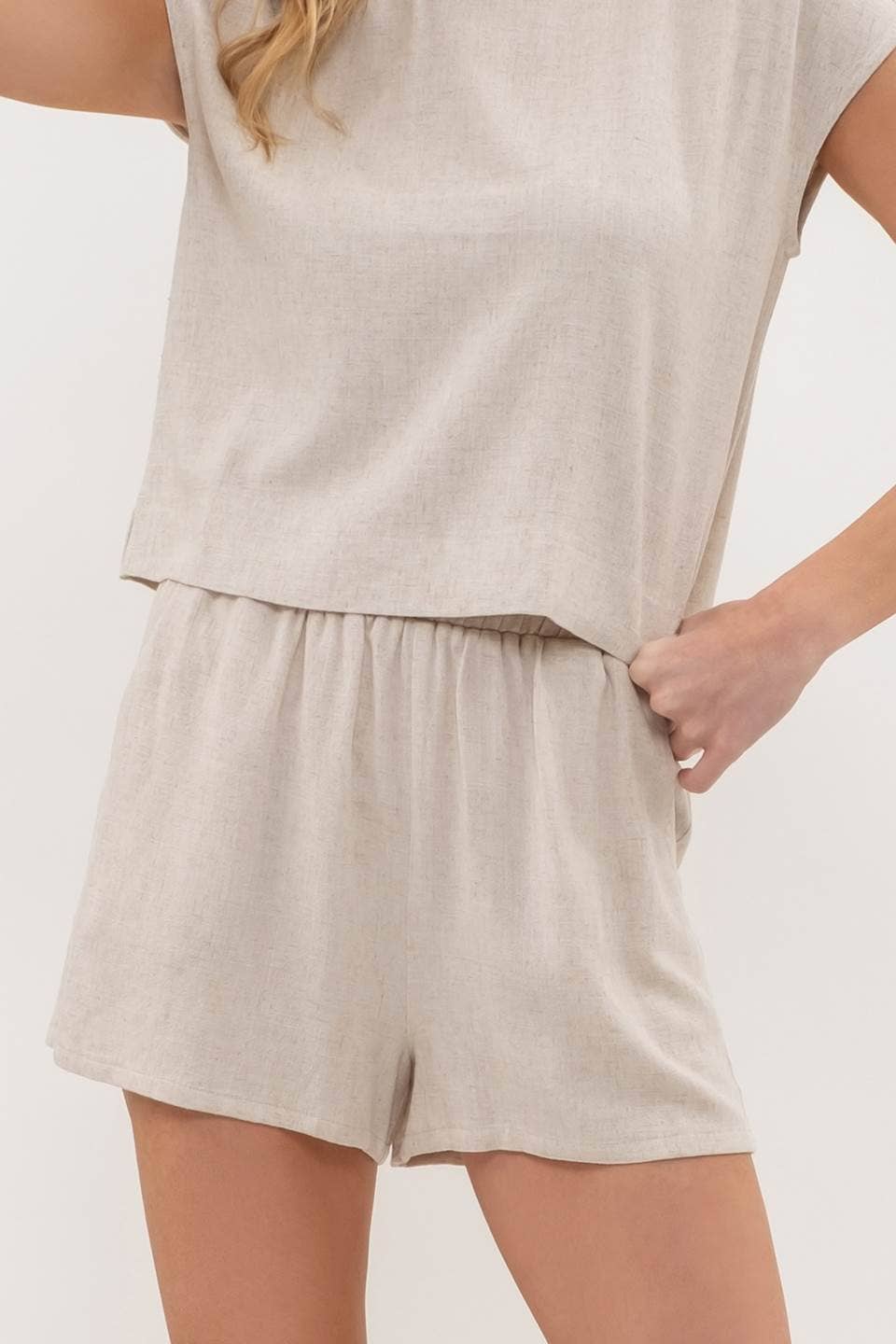 LINEN HIGH WAIST SHORTS