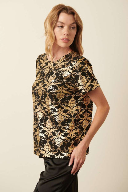 GOLD FOIL DAMASK PRINT SHORT SLV TOP