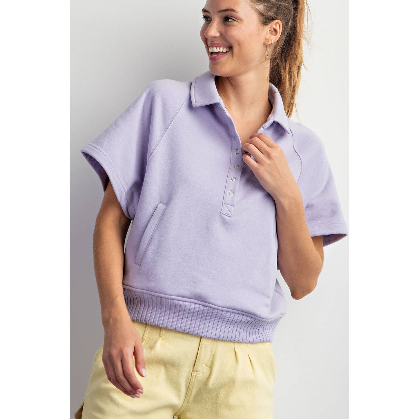 FRENCH TERRY SHORT SLEEVE TOP WITH COLLAR